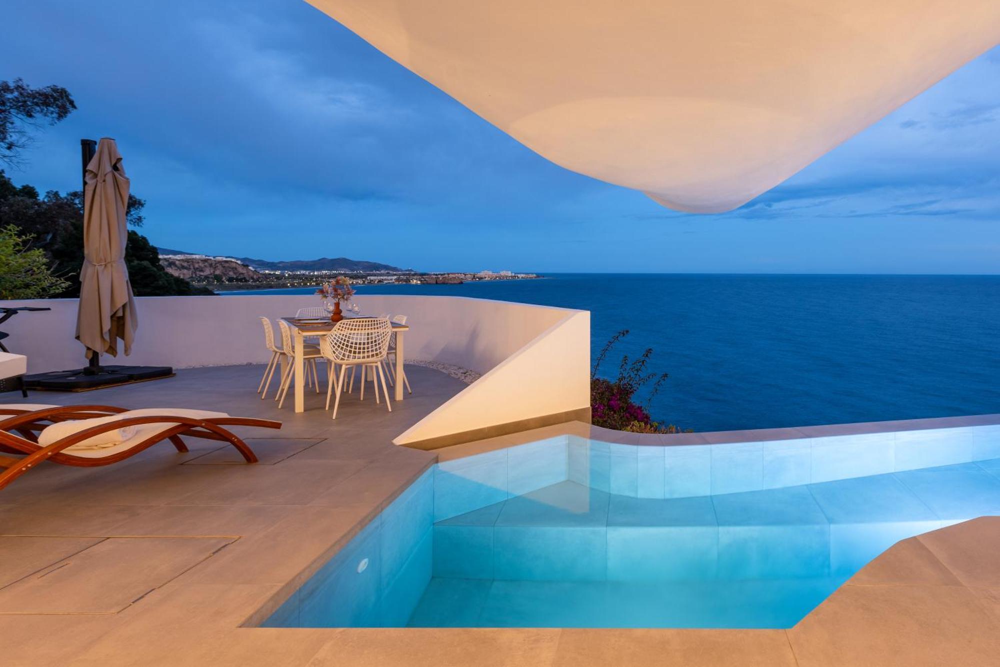 Rentitspain Casa Del Acantilado Piscina Climatizada Salobreña Eksteriør bilde