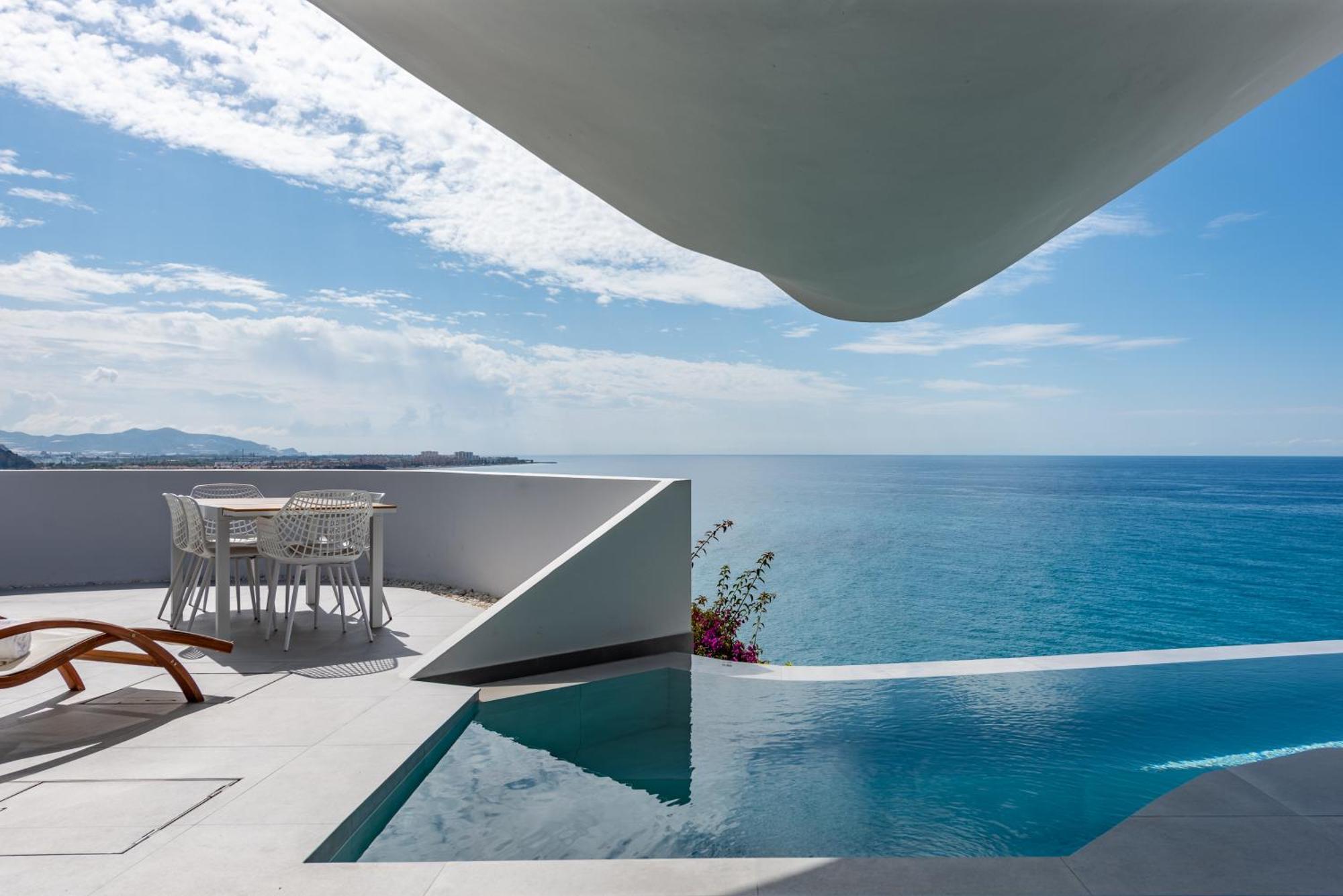 Rentitspain Casa Del Acantilado Piscina Climatizada Salobreña Eksteriør bilde