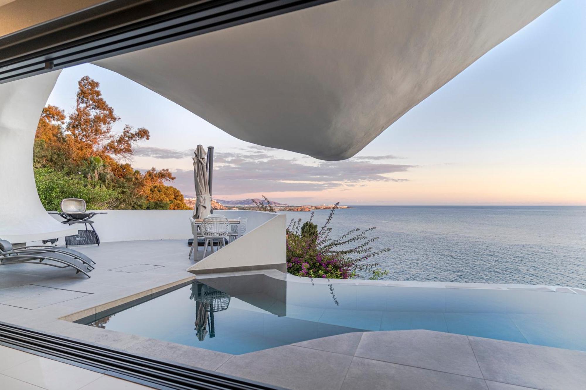 Rentitspain Casa Del Acantilado Piscina Climatizada Salobreña Eksteriør bilde